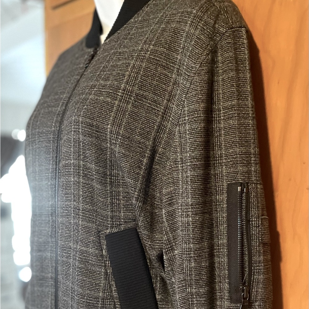 Zip up Sweater